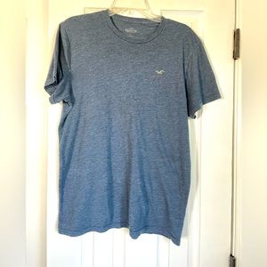 Hollister t-shirt